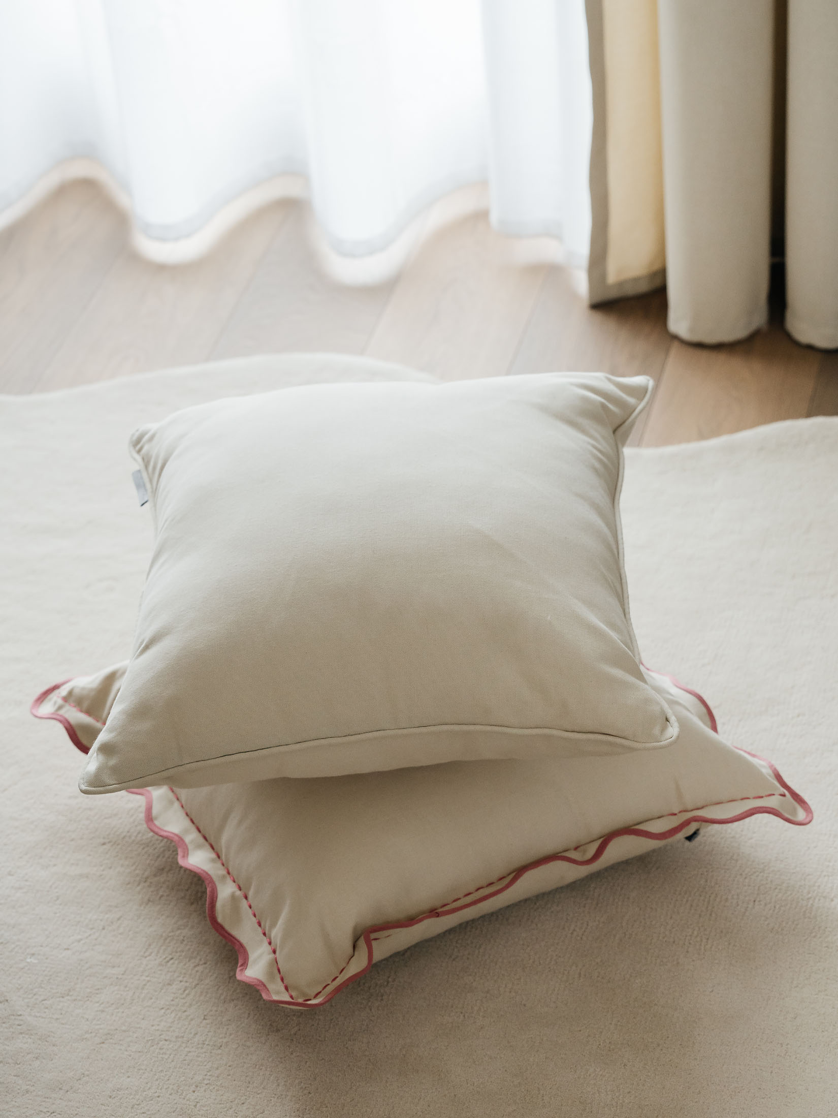 Kissen von Kibek, Nova in Creme und Beige, 45 x 45 cm