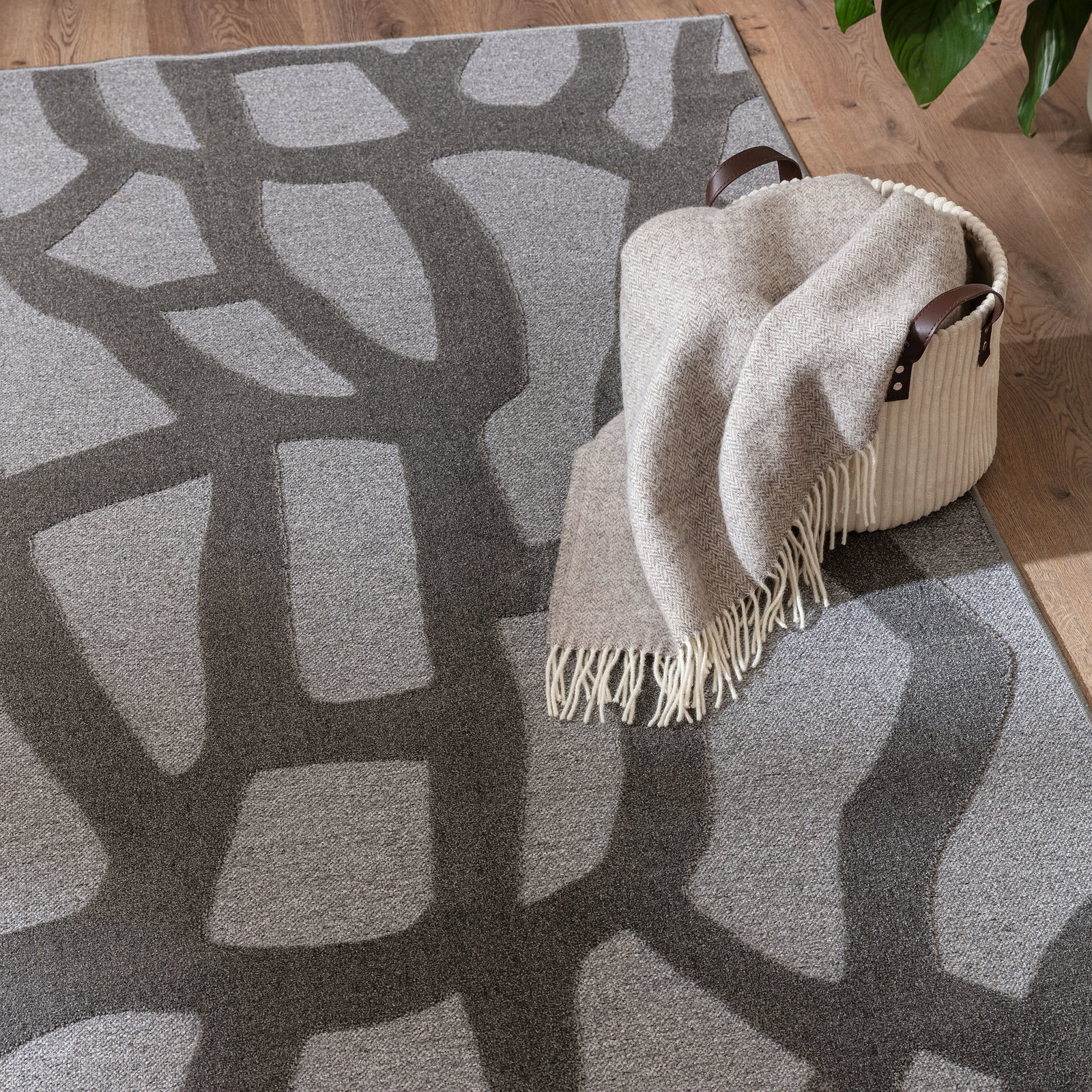 Kibek Moderner Teppich - Oriana Silber 135 x 195 cm