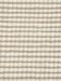 Weiße, regelmäßige, ovale Textur knüpft dicht, Hintergrund ist beige und gewebt.