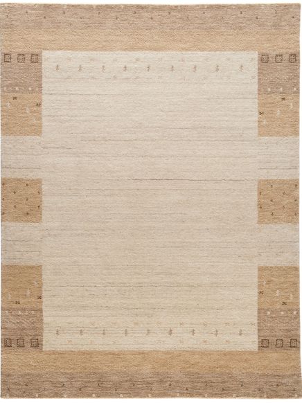 Teppich zeigt ein schlichtes, rechteckiges Design mit beigen und braunen geometrischen Mustern.