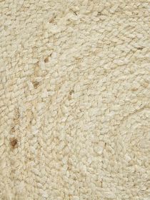 geflechtener Teppich in hellen Naturtönen, spiralige Struktur, texturierter Bodenbelag