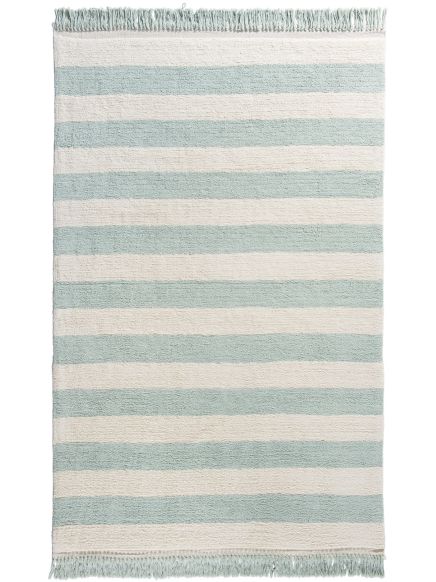 Teppich zeigt horizontal gestreiftes Muster in Blau und Weiß mit Fransen an zwei Enden.